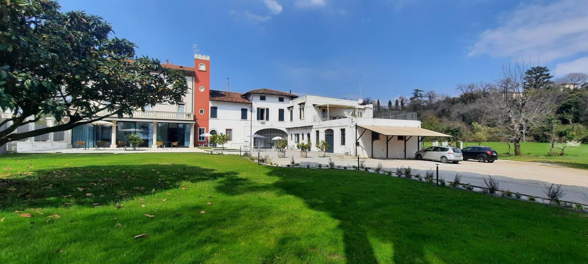 Country Esmera Ντεζεντσάνο ντελ Γκάρντα Εξωτερικό φωτογραφία
